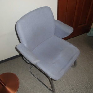 会議室の布椅子クリーニング