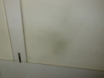 壁クロスの汚れ